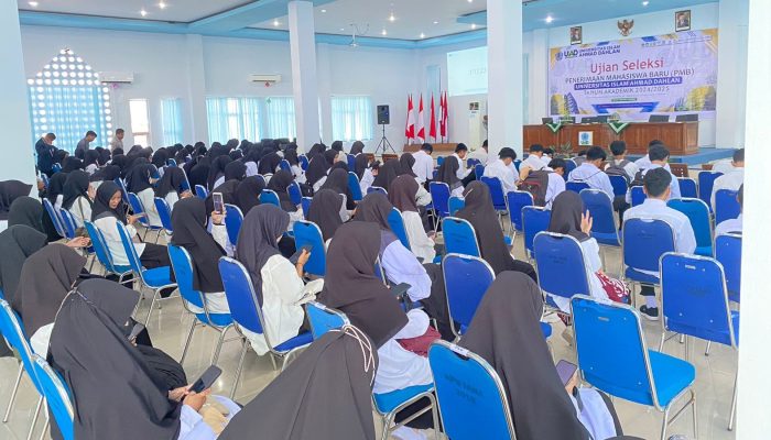 Lagi! Ratusan Calon Mahasiswa Baru UIAD Ikut Ujian Seleksi Gelombang 2