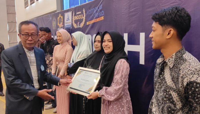 Ramah Tamah Wisuda Ke-83 FEB Unismuh: Alumni Diharapkan Berjiwa Seperti Air Mengalir