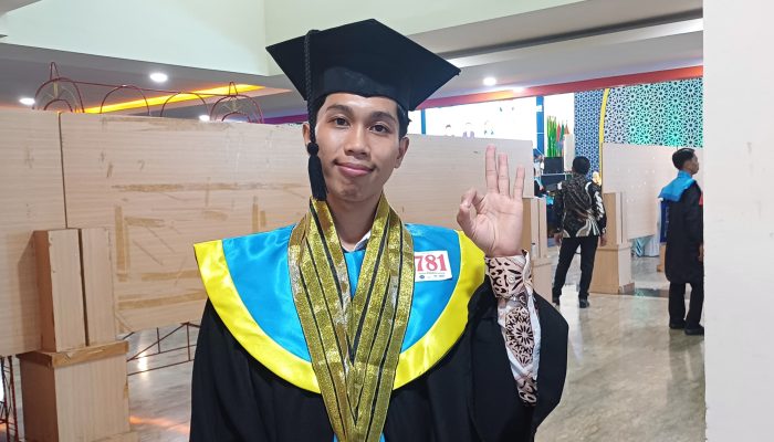 Riri Kurniawan, Wisudawan Terbaik Unismuh Makassar Ingin Lanjut Studi Luar Negeri Lalu Kembali untuk Muhammadiyah