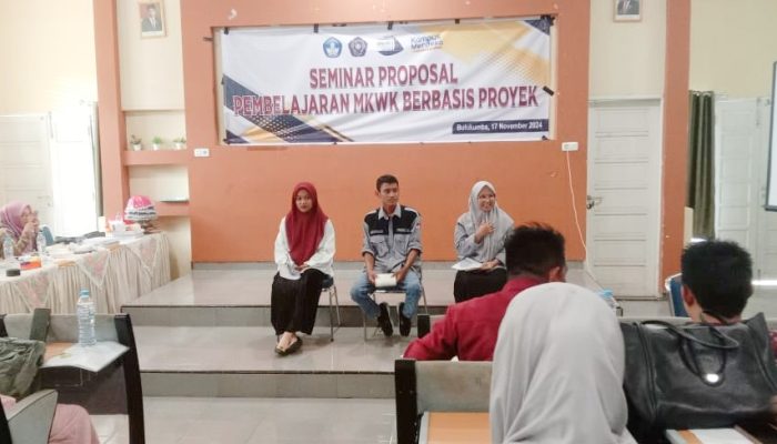 98 Mahasiswa FKIP UM Bulukumba Terlibat di Seminar Proposal MKWK