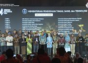 Inovasi Pembelajaran Digital Bawa Prodi Pendidikan Fisika Unismuh Makassar Raih Anugerah Diktisaintek 2024