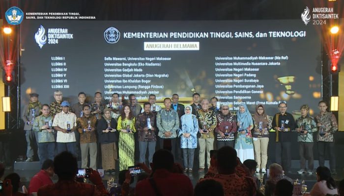 Inovasi Pembelajaran Digital Bawa Prodi Pendidikan Fisika Unismuh Makassar Raih Anugerah Diktisaintek 2024