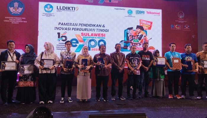 Raih Predikat Stand Terbaik Pameran LLDIKTI IX, Unismuh Pertahankan Prestasi Selama 10 Tahun