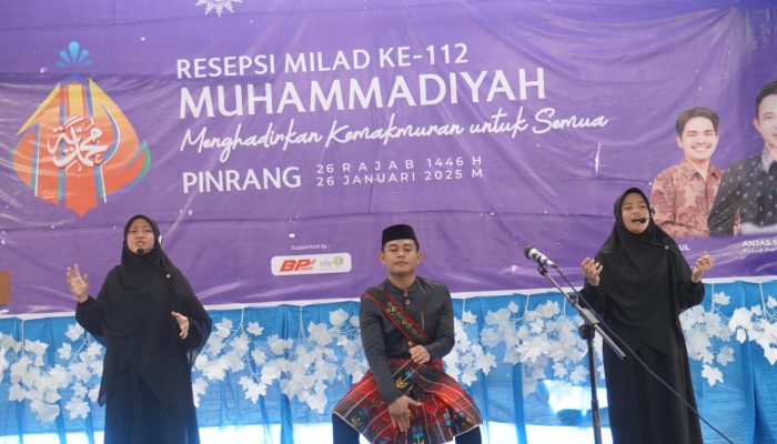 Performa Santri Darul Arqam Muhammadiyah Punnia Bikin Haru Peserta Resepsi Milad ke-112 Pinrang