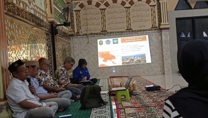 Sinergi Tim PKM Unismuh Makassar dan UMKM: Penguatan Identitas dan Daya Saing Usaha