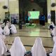 Tanamkan Disiplin dan Literasi Finansial, Mahasiswa Unismuh Gelar Pelatihan di SMP Unismuh