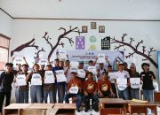 FSD UNM Latih Siswa SMK Takalar Keterampilan Cetak Sablon