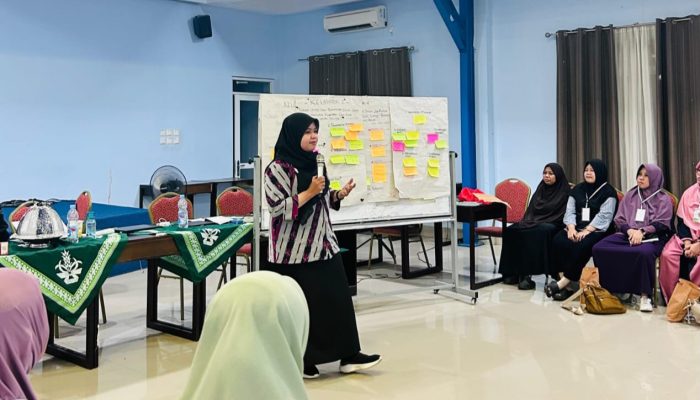 Lawan Konten Disinformasi, Pusintek PW Nasyiatul Aisyiyah Sulsel: Kader Harus Jadi Agen Informasi Positif
