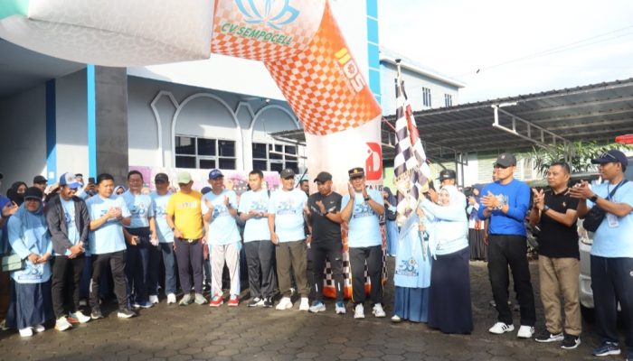 Milad ke-36, UIAD Sinjai Gelar Jalan Santai dan Temu Alumni, Ribuan Peserta Hadir