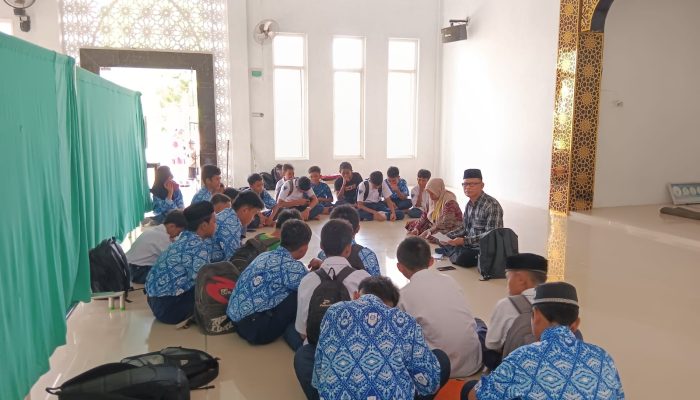 Mulyoto Edukasi Siswa MTs Muhammadiyah Bontorita tentang Bahaya Merokok