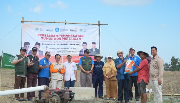 Perkuat Ketahanan Pangan, Petani Belawa Wajo Terima Bantuan Bibit Jagung dari Lazismu dan MPM Muhammadiyah