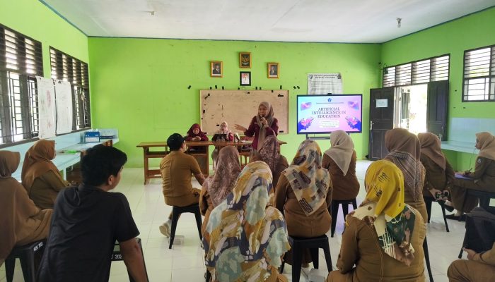 Tim PKM UM Bulukumba Gelar Pelatihan “Artificial Intelligence (AI) in Education” bagi Guru SMAN 14 Bulukumba