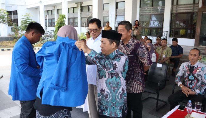 Sematkan Atribut KKN, ITSBM Selayar Lepas 125 Mahasiswa Mengabdi di Masyarakat