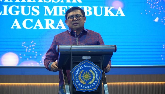 Buka Seminar Literasi MGMP Bahasa Indonesia, Prof Andis: Literasi Bukan Sekadar Membaca, tetapi Kemampuan Berpikir Kritis